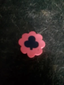 VTG 3 Leaf Clover Collectible Eraser FREE COMBINED SHIPPING - Picture 1 of 2