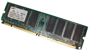 SAMSUNG 128MB (1x - 128MB) M366S1723FTS-C7A PC133U-333-542 133MHz CL3 - Foto 1 di 1