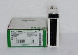 Módulo de entrada discreta Schneider BMXDDI1602, M340, 16 entradas, fregadero de 24 VCC - Imagen 1 de 8