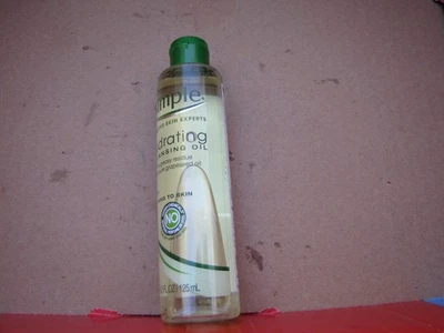 1 Novo Óleo de Limpeza Hidratante SIMPLE Sensitive Skin Experts 4,2 Oz - Imagem 1 de 2