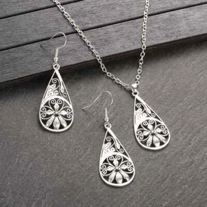 Fashion Bohemian Retro Petals Pendant Necklace Earrings Jewelry Set for women - Picture 1 of 6