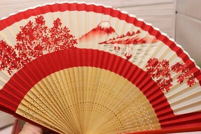 Ventilador Plegable Bambú De Colección De Mano Hermoso Rojo Tradicional con Hermosa Escena  Foto 1 de 4