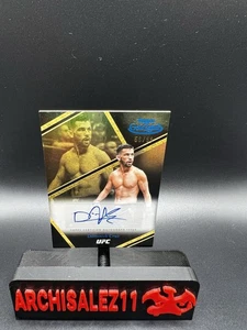 2024 Topps Gold Label UFC Dominick Cruz AUTO Blue /99 - Bild 1 von 2