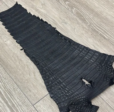 Cola de vientre de cocodrilo genuino negro piel de cuero cocodrilo real cocodrilo 623 Foto 1 de 4