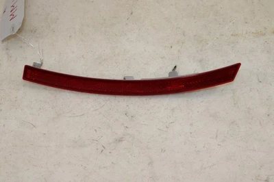 Luz indicadora traseira direita Chevrolet Corvette 2014-2019 23210929 fabricante de equipamento original MM15 - Imagem 1 de 4