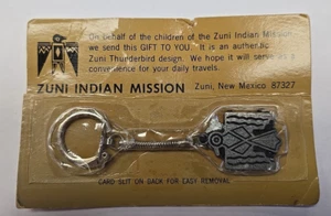 VINTAGE ZUNI INDIAN MISSION THUNDERBIRD KEY CHAIN NEW SEALED IN PACKAGING METAL - Picture 1 of 3