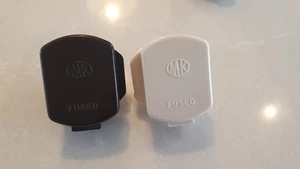 2x Vintage Bakelite White & Black 13A UK Plug Top - Made by MK - Picture 1 of 5