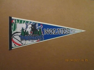 NBA Minnesota Timberwolves Vintage 1990's Edition #5 Logo Basketball Pennant - Picture 1 of 1