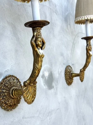 Par de apliques de pared vintage de bronce Italia años 50 clásicos luces de latón dorado Foto 1 de 4