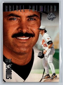 1996 Studio #9 Rafael Palmeiro - Picture 1 of 2