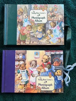 2 ~ ÁLBUMES DE FOTOS DEL AMANTE DEL OSO DE PELUCHE ~ 1999 ~ Robert Frederick ~ HC EN MUY BUENA CONDICIÓN Foto 1 de 3