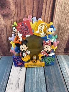 Marco de fotos 3D Disney Walt Disney World 4" x 6" resina cuatro parques Mickey - Imagen 1 de 4