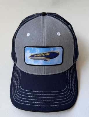 Gorra The Goodyear Collection azul marino/gris dirigible con cierre a presión Foto 1 de 4