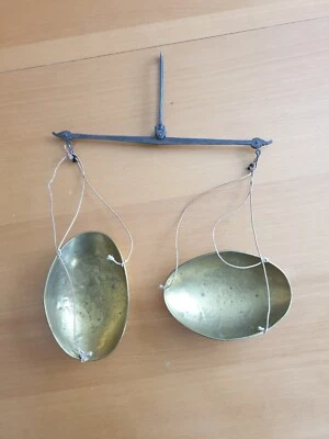 Ancienne balance trébuchet métal et laiton - Photo 1/4