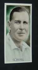 ARDATH CIGARETTES CARD 1935 CRICKET CELEBRITIES #4 E. HENDREN MIDDLESEX