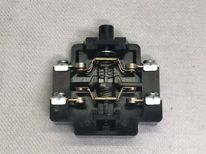Clark KKD-1 / Cutler Hammer A074-177676-0001 Auxiliary Contact Block - Bild 1 von 4