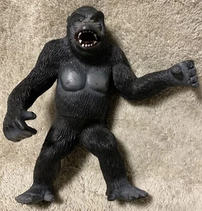 2004 Gorilla (King Kong Like) detailliertes Spielzeug Made in China 6 Zoll - Bild 1 von 9