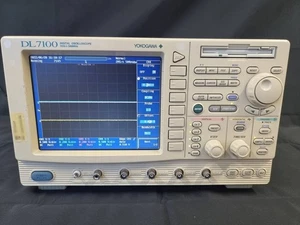Osciloscopio digital YOKOGAWA DL7100 4 Chanel 500 MHz 701420-M/N2/E2/E3 - Imagen 1 de 6