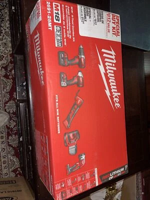 Milwaukee 2691-25MT M18 18V 5 Tool Combo Kit - Image 1 of 4
