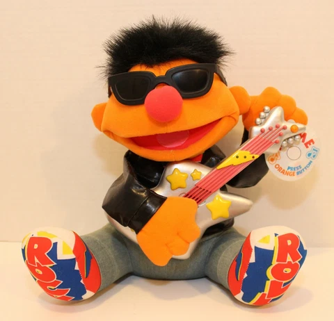 SESAME STREET 1998 Singing ERNIE Rock’n’Roll Guitar Playing 13" Plush/ Soft Toy Cover