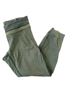 Lululemon Damen-Trainingsleggings Größe 6 grün sportliche Caprihose - Bild 1 von 8