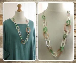 BNWT, ARTY, LAGENLOOK, STATEMENT, BEIGE & GREEN, RESIN LINK, NECKLACE (RRP £26) - Picture 1 of 12