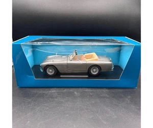 Neu Luxus Silber Cabrio 1/18 Druckguss Modell Kostenloser USPS Versand! - Bild 1 von 1