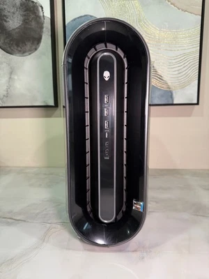 Dell Alienware Aurora R10 Ryzen 7 3700X 16GB 512GB SSD RTX 3070 Gaming PC - Image 1 of 4