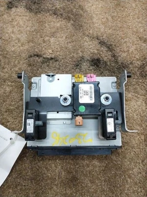 Audio Equipment Radio CD Player Fits 17-20 F-PACE 742605 - Image 1 of 4