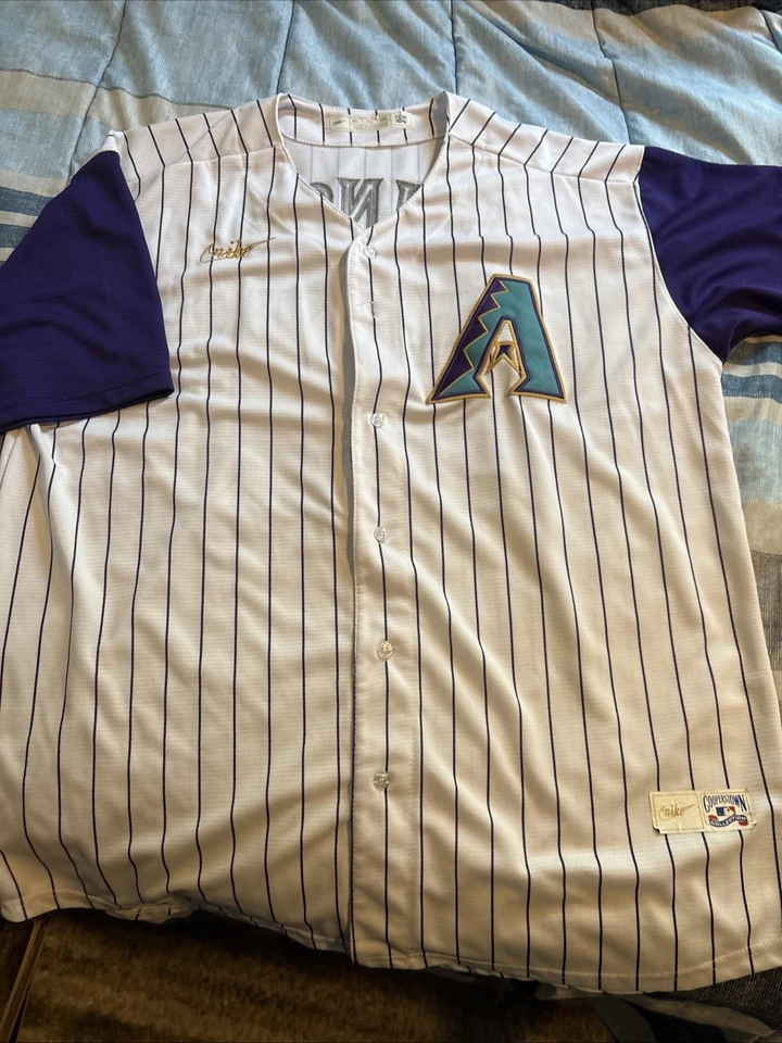Camiseta Nike, Arizona Diamondbacks Randy Johnson. Serie Mundial 2001. Talla XL. Foto 1 de 4