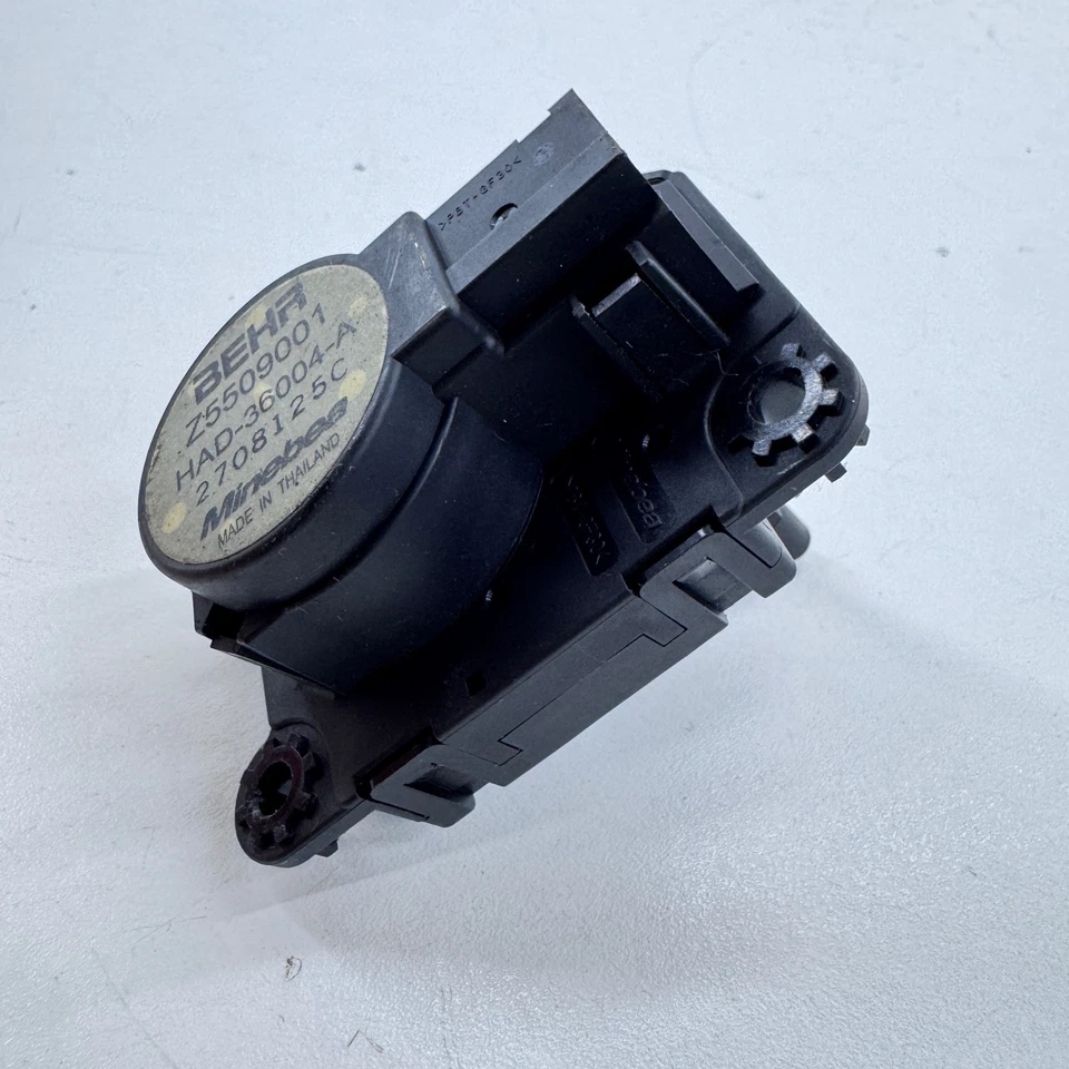 CITROEN DS3 MK1 HEATER FLAP MOTOR Z5509001 VENT ACTUATOR  1.6 E-HDI 9HD 09-16 #2 - Image 1 of 4