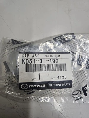 Tapa central de rueda genuina Mazda nueva (2013-2024) OE KD5137190 Foto 1 de 2