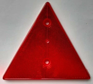 TRIANGLE REFLECTOR RED REFLEX ADL66 E11 SCREW FIT 138MM HIGH X 158MM WIDE TRUCK - Picture 1 of 4