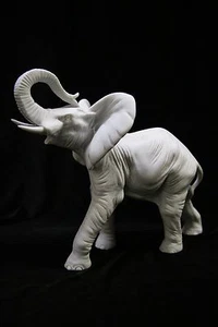 8" Lucky Wild White Elephant Italian Statue Vittoria Collection Made in Italy - Bild 1 von 2