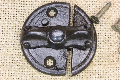 Old Cupboard Cabinet Door Fancy Turn Button Bow Tie Latch Back Plate Vintage Cover