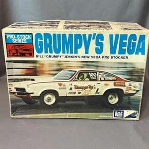 Vintage Grumpys Vega Model Car Kit COMPLETE Pro Stock Series Vega Stocker Bill - Picture 1 of 5