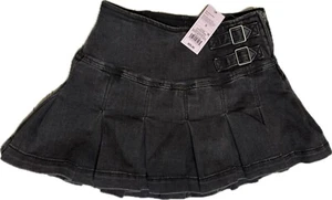 Nuevo con etiquetas Para mujeres Wild Fable Talla 0 Negro Denim Plisado Mini Skort Cremallera Lateral Elástico - Imagen 1 de 9