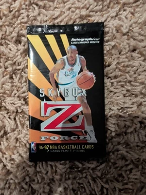 SKYBOX Z FORCE 1996-97 NBA BASKETBALL CARDS PACK SEALED - Image 1 of 2