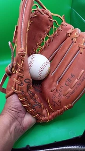 Rawlings Baseball Glove Century Series CII - 6  Hinged Pad Right Hand Trower - Picture 1 of 6