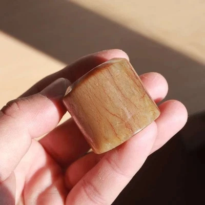 $350 ANTIGUO ANILLO DE JADE AMARILLO NEFRITA TALLADO CHINO ANTIGUO 50 g Foto 1 de 4