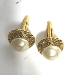 CHANEL Pearl Vintage Cufflinks Gold Round Men's Fashion Accessories - Picture 1 of 5