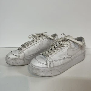 Size 8 - Women’s Nike Blazer Platform Low Triple White W USED - Picture 1 of 8