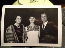 Vintage 1960s Golden Globe Awards Candid 3 1/2 x 5 in. B&W Photo of Marlo Thomas