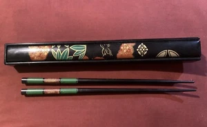 Japanese Wooden Chopsticks In Plastic Lacquer Slide Box - Picture 1 of 3