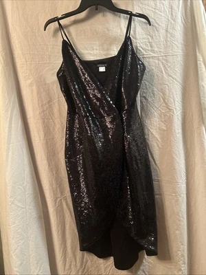 Vestido midi Venus para mujer talla 8 negro con lentejuelas con correa de espagueti envolvente frontal Foto 1 de 4