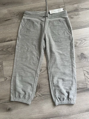 Pantalones capri grises talla S para mujer Calvin Klein nuevos con etiquetas  Foto 1 de 3