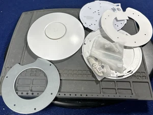 Ubiquiti UniFi UAP-LR Wireless Access Point  w Mounting Hardware - As-Is - Picture 1 of 3