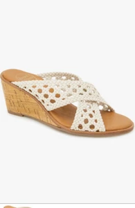 NIB André Assous Bryana Woven Wedge Sandals Ivory Size 8 M Women - Picture 1 of 7
