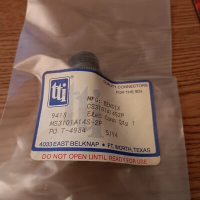 Amphenol MS3106A14S-2P Circular Connector Plug Size 14S 4 Pos 1 Port New - Image 1 of 3