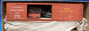 Scala HO - ACCURAIL 5234 UNION PACIFIC 50' AAR Boxcar doppia porta - KIT - Foto 1 di 4